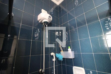 Casa à venda com 185m², 3 quartos e 2 vagasChuveiro banheiro comum