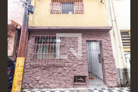 Casa à venda com 144m², 4 quartos e 1 vaga Casa à venda com 144m², 4 quartos e 1 vagaFachada da Casa