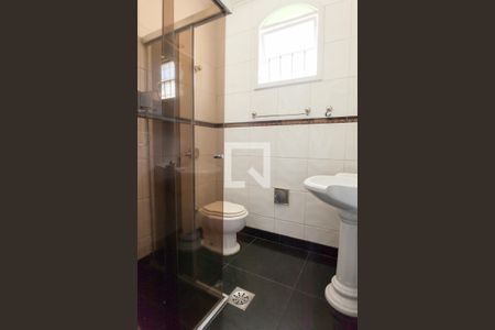 Casa de condomínio para alugar com 1200m², 3 quartos e 6 vagas Casa de condomínio para alugar com 1200m², 3 quartos e 6 vagasBanheiro da Suíte