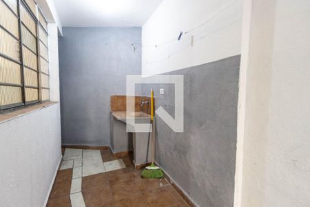Casa à venda com 59m², 2 quartos e 1 vagaÁrea de serviço