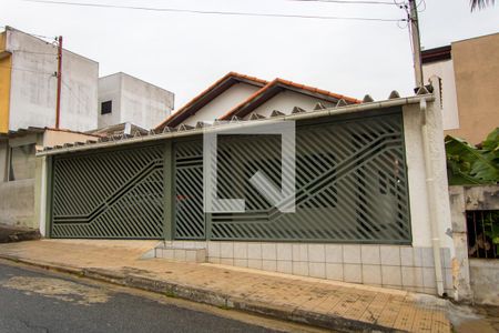 Casa à venda com 185m², 2 quartos e 2 vagasFachada