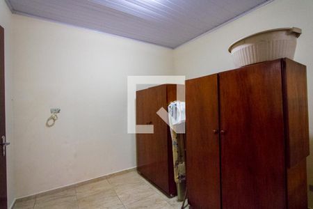 Casa à venda com 185m², 2 quartos e 2 vagasEdícula