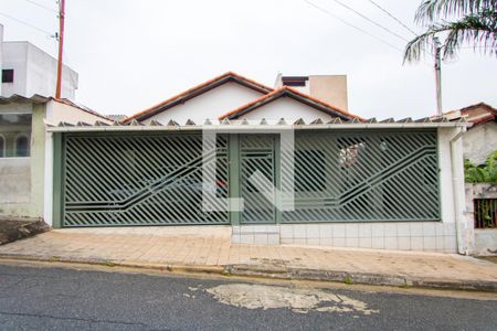 Casa à venda com 185m², 2 quartos e 2 vagasFachada