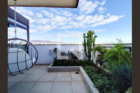 Apartamento à venda com 156m², 2 quartos e 2 vagas Apartamento à venda com 156m², 2 quartos e 2 vagasÁrea Externa