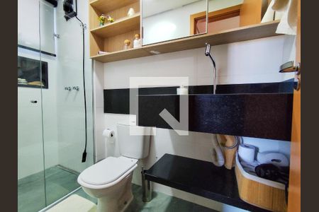 Apartamento à venda com 156m², 2 quartos e 2 vagas Apartamento à venda com 156m², 2 quartos e 2 vagasBanheiro do Quarto 1