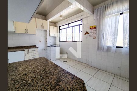 Apartamento à venda com 190m², 4 quartos e 2 vagasCozinha