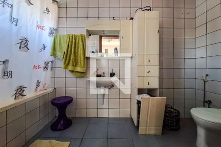 Casa à venda com 240m², 3 quartos e 3 vagasquarto 3 suite