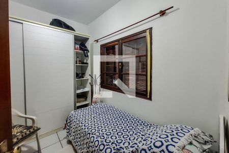 Casa à venda com 240m², 3 quartos e 3 vagasQuarto de Serviço