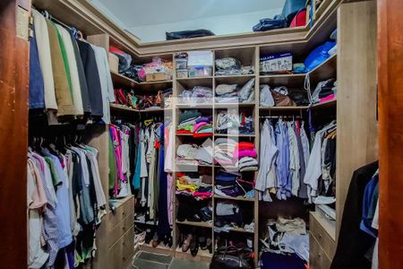 Casa à venda com 240m², 3 quartos e 3 vagasquarto 1 suite closet