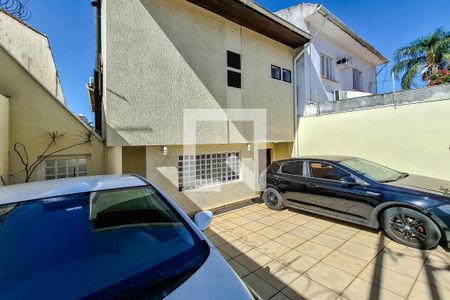 Casa à venda com 240m², 3 quartos e 3 vagasgaragem 3 carros