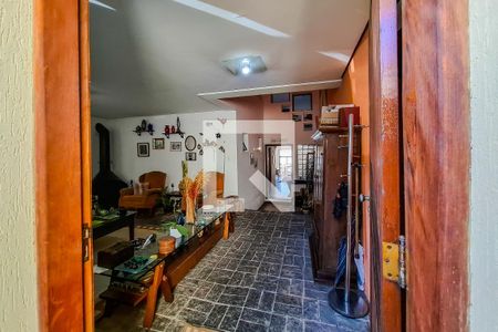 entrada Sala de casa à venda com 3 quartos, 240m² em Jardim da Glória, São Paulo