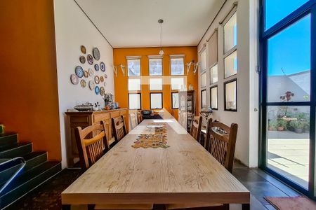 Casa à venda com 240m², 3 quartos e 3 vagassala jantar