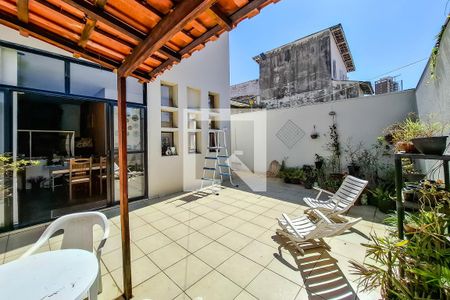 Casa à venda com 240m², 3 quartos e 3 vagasquintal jardim