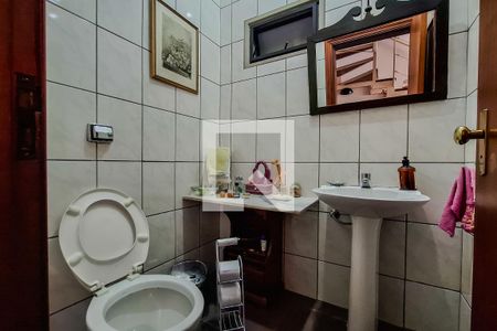 Casa à venda com 240m², 3 quartos e 3 vagaslavabo