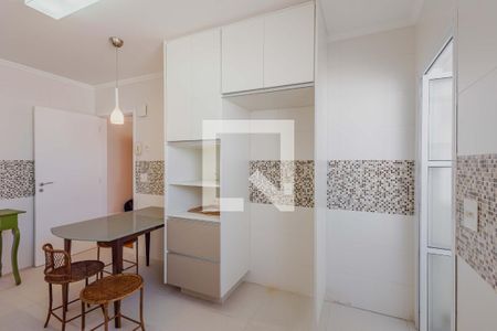 Apartamento à venda com 120m², 2 quartos e 2 vagasCozinha