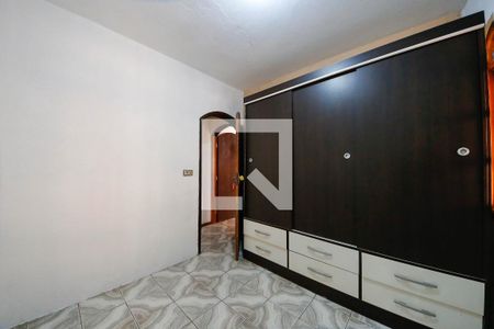 Quarto 1 de casa para alugar com 2 quartos, 80m² em Parque dos Bancarios, São Paulo