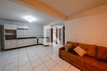 Sala/Cozinha de casa para alugar com 2 quartos, 80m² em Parque dos Bancarios, São Paulo