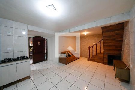 Sala/Cozinha de casa para alugar com 2 quartos, 80m² em Parque dos Bancarios, São Paulo