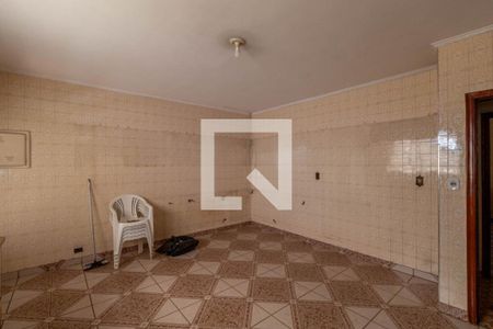 Casa à venda com 300m², 4 quartos e 10 vagasCozinha 