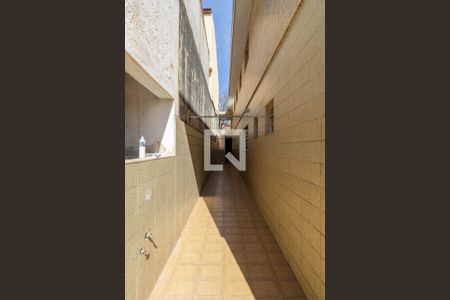 Casa à venda com 300m², 4 quartos e 10 vagasCorredor