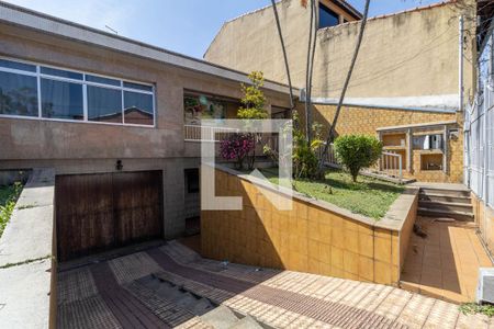 Casa à venda com 300m², 4 quartos e 10 vagasFachada Interna 