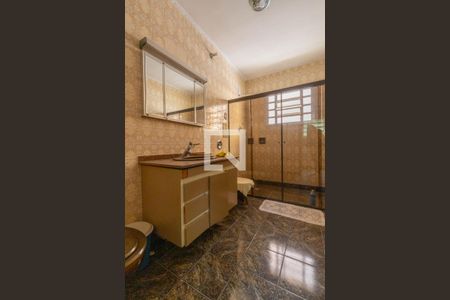 Casa à venda com 300m², 4 quartos e 10 vagasBanheiro 