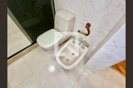 Apartamento à venda com 150m², 4 quartos e 1 vagaSuíte banheiro