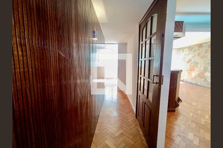 Corredor de apartamento para alugar com 4 quartos, 150m² em Copacabana, Rio de Janeiro