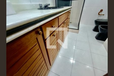 Apartamento à venda com 150m², 4 quartos e 1 vagaBanheiro social