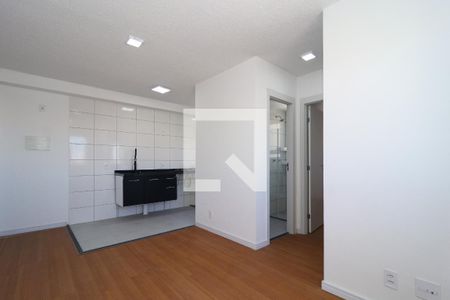Sala de apartamento para alugar com 2 quartos, 40m² em Vila Plana, São Paulo