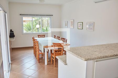 Casa de condomínio à venda com 550m², 4 quartos e 3 vagas Casa de condomínio à venda com 550m², 4 quartos e 3 vagasÁrea Gourmet