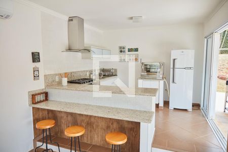 Casa de condomínio à venda com 550m², 4 quartos e 3 vagas Casa de condomínio à venda com 550m², 4 quartos e 3 vagasÁrea Gourmet