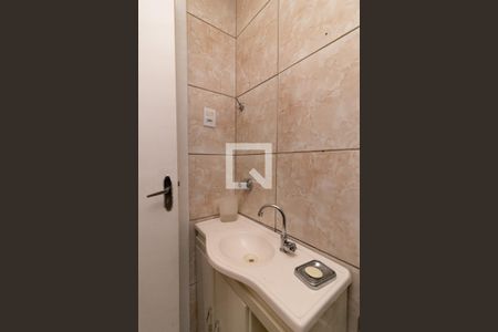 Casa à venda com 120m², 3 quartos e 1 vagaBanheiro