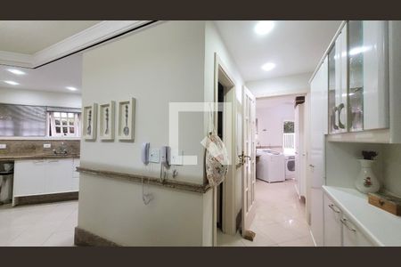 Casa de condomínio à venda com 400m², 4 quartos e 6 vagas Casa de condomínio à venda com 400m², 4 quartos e 6 vagasCozinha