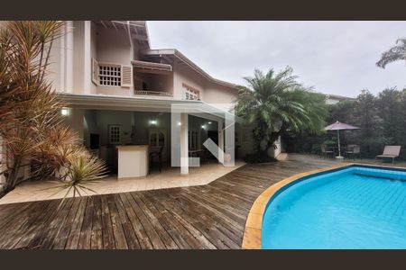 Casa de condomínio à venda com 400m², 4 quartos e 6 vagas Casa de condomínio à venda com 400m², 4 quartos e 6 vagasPiscina