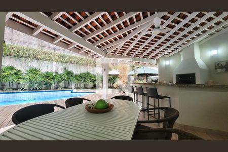 Casa de condomínio à venda com 400m², 4 quartos e 6 vagas Casa de condomínio à venda com 400m², 4 quartos e 6 vagasÁrea gourmet