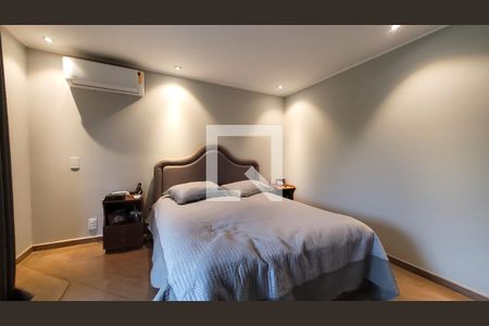 Casa de condomínio à venda com 400m², 4 quartos e 6 vagas Casa de condomínio à venda com 400m², 4 quartos e 6 vagasSuíte master