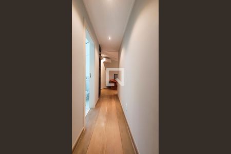 Casa de condomínio à venda com 400m², 4 quartos e 6 vagas Casa de condomínio à venda com 400m², 4 quartos e 6 vagasSuite 1