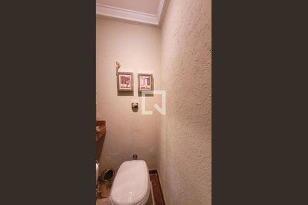 Casa de condomínio à venda com 400m², 4 quartos e 6 vagas Casa de condomínio à venda com 400m², 4 quartos e 6 vagasLavabo