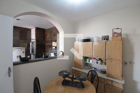 Casa à venda com 140m², 4 quartos e 1 vagaCopa