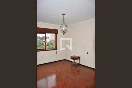 Casa à venda com 500m², 5 quartos e 5 vagasQuarto 01 com Suíte