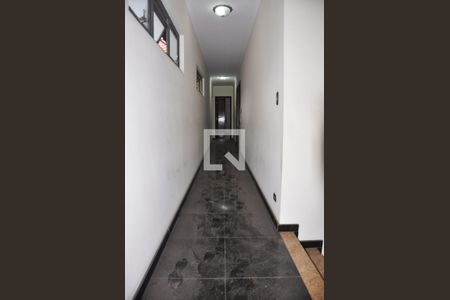 Casa à venda com 500m², 5 quartos e 5 vagasCorredor Quartos