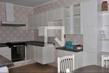 Casa à venda com 500m², 5 quartos e 5 vagasCozinha