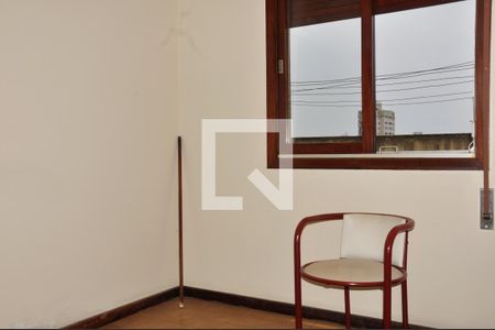 Casa à venda com 500m², 5 quartos e 5 vagasQuarto 04 com Suíte