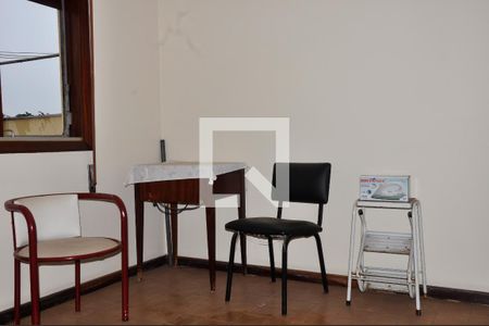 Casa à venda com 500m², 5 quartos e 5 vagas Quarto 04 com Suíte