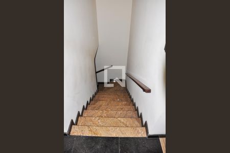 Casa à venda com 500m², 5 quartos e 5 vagasEscada Interna