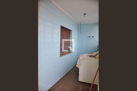 Casa à venda com 500m², 5 quartos e 5 vagasDetalhe Área de Serviço