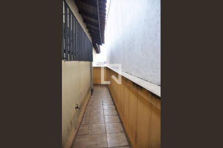 Casa à venda com 500m², 5 quartos e 5 vagasCorredor Externo