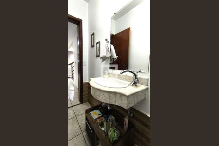 Casa à venda com 280m², 3 quartos e 2 vagas Casa à venda com 280m², 3 quartos e 2 vagasBanheiro Social 2