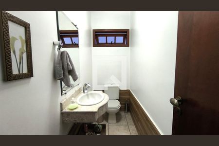 Casa à venda com 280m², 3 quartos e 2 vagas Casa à venda com 280m², 3 quartos e 2 vagasBanheiro Social 2